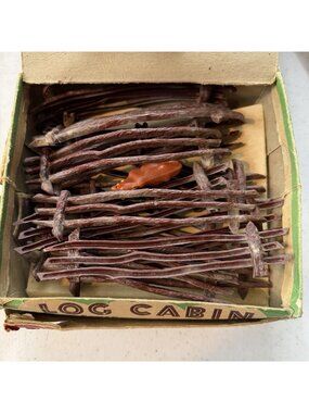 Bachmann Plasticville Lot of 13 - O Scale Brown Plastic Log Cabin Fence Sections